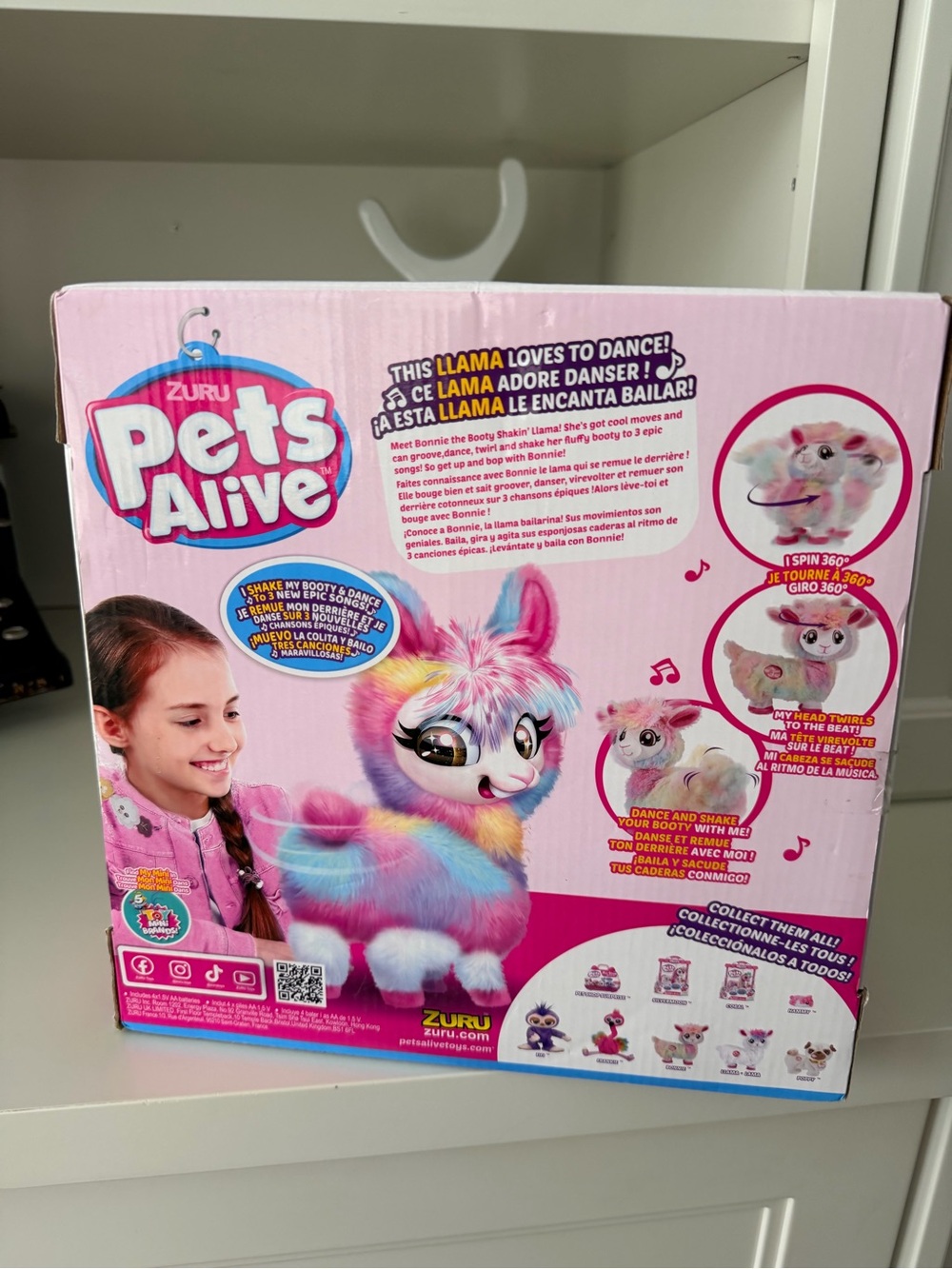 ZURU PETS ALIVE Rainbow Boppi The Booty Shakin Llama Battery-Power Dancing Toy - Picture 7 of 10